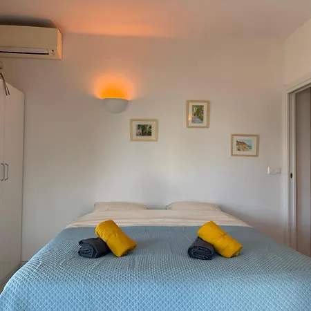 Large Luxury With Garden View Over The Ocean Apartamento