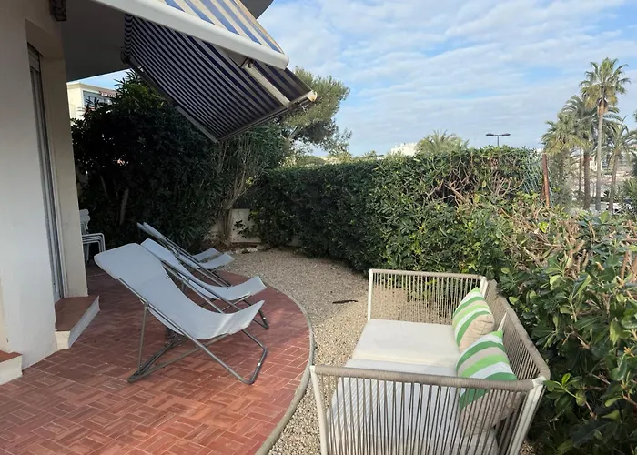 Large Luxury With Garden View Over The Ocean Appartement *