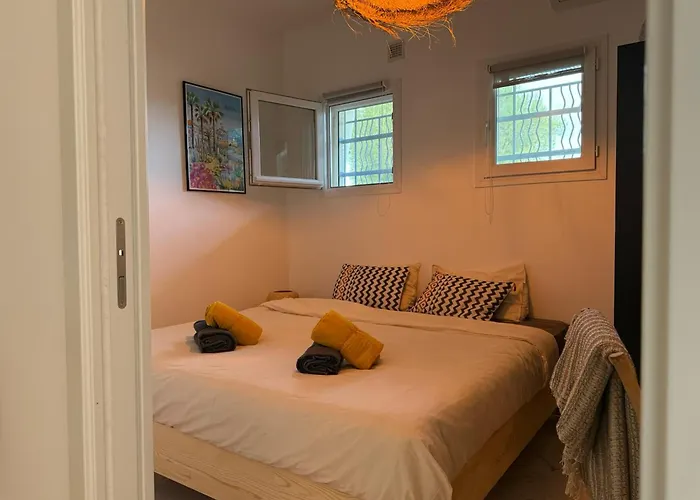 Large Luxury With Garden View Over The Ocean * Antibes